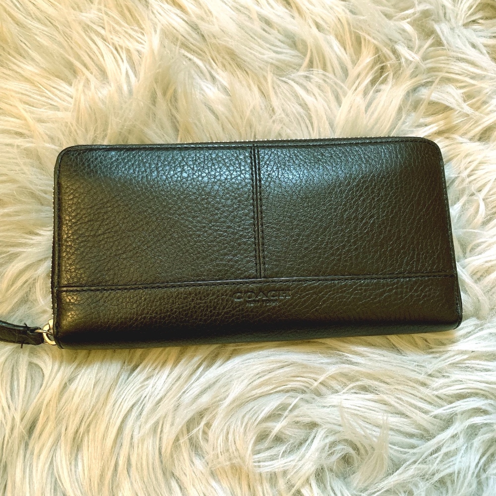 Coach Zip wallet